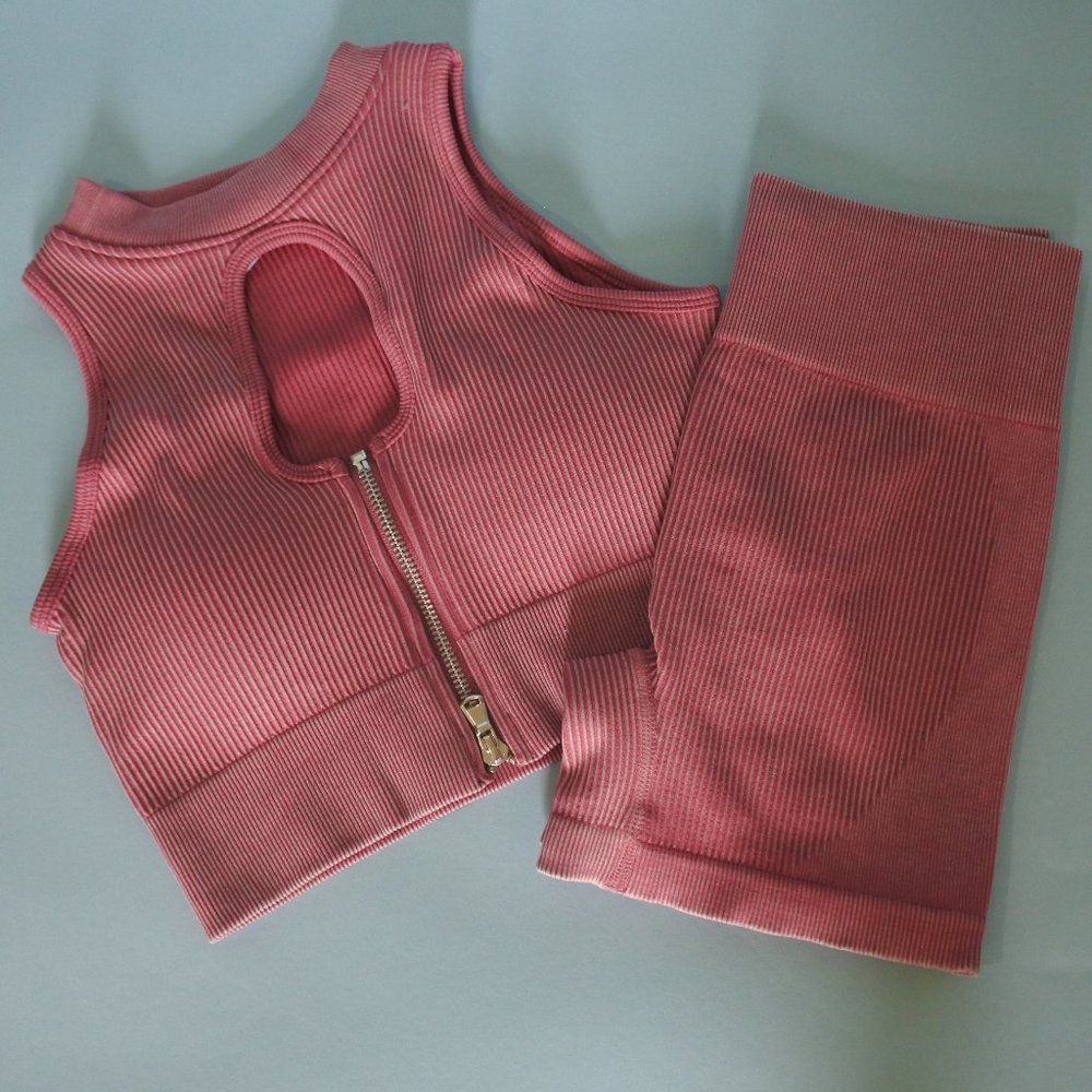 Embraced Seamless Short Set
